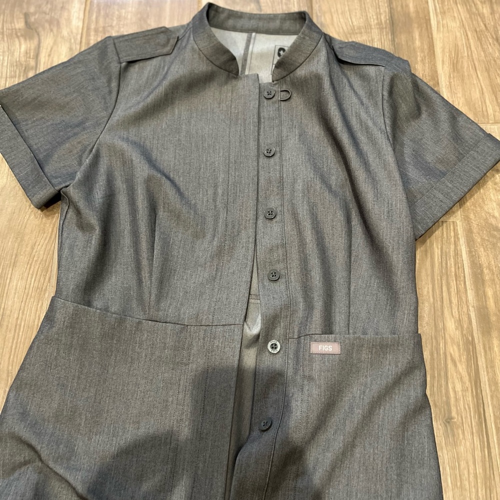 Womens Figs scrub top